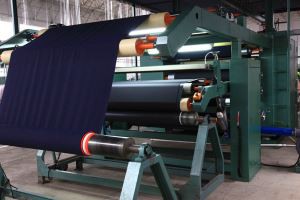 PUR ไร้ตัวทำละลายร้อนละลายกาวเครื่องเคลือบบัตร